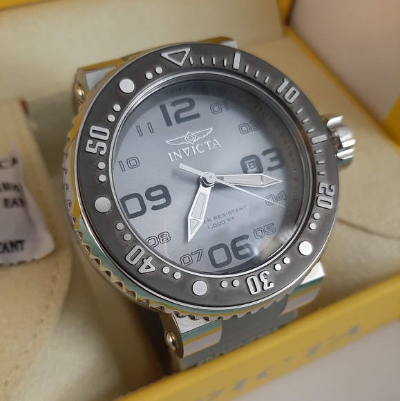 💯%GENUINE INVICTA WATCH MODEL #23357 Watches